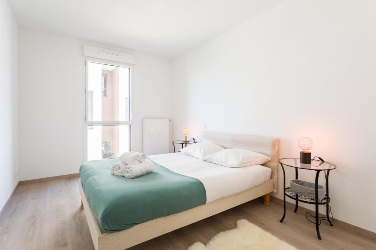 Le Rio, Appartement Avec Terrasse & Parking Rennes Exterior photo